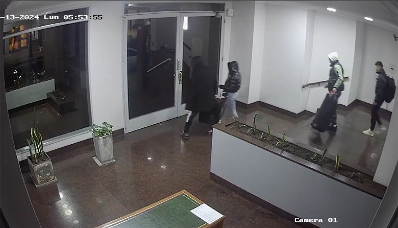 Una “viuda negra” desplumó a un chef en su departamento del centro de La Plata