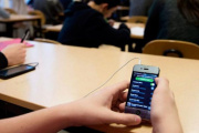 Es ley: Prohíben el uso de celulares en escuelas primarias de la provincia de Buenos Aires