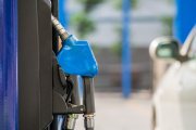 Piden que las petroleras informen las subas de combustible con tres días de anticipación