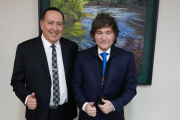 El pastor amigo de Milei cambió el guion del “milagro” de la conversión de pesos a dólares
