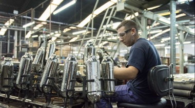 Clima de época: La industria se desplomó un 21,2 % en marzo