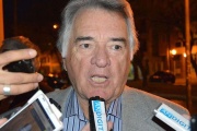 Barrionuevo exigió “barajar y dar de nuevo” en la CGT