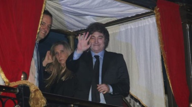 Milei, despreocupado: fue con su hermana al desfile de Roberto Piazza