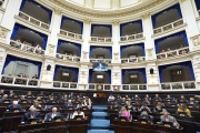 Se postergaría la suspensión de las PASO y podría haber una sesión especial por el Papa