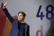 Luego de consolidar su perfil federal, Kicillof encabeza un plenario en el conurbano