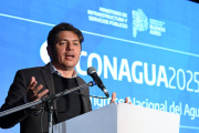 Kicillof le pegó a Milei y Adorni por difundir un video trucho para atacarlo