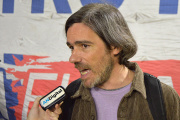 Del Caño criticó el desdoblamiento en la Provincia: “Es la interna del oficialismo”