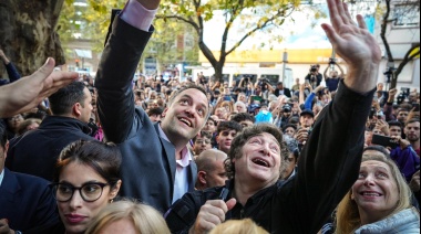 Bronca de militantes pagos en el acto de Adorni: Fueron por $ 25 mil, pero les pagaron menos