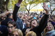 Bronca de militantes pagos en el acto de Adorni: Fueron por $ 25 mil, pero les pagaron menos