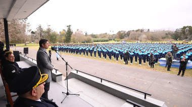 Kicillof encabezó la jura a la bandera de 2.700 cadetes de la Policía bonaerense