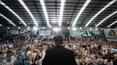 Habló Cristina en un acto de Kicillof y le apuntó a Milei por las coimas: “No es relato kuka”