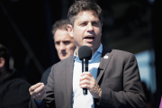 Kicillof en Almirante Brown: “Hay que convertir el enojo en un voto contra Milei”