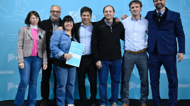 Kicillof y Wesner entregaron viviendas y escrituras a familias de Olavarría
