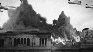 A 70 años del bombardeo a Plaza de Mayo: tres libros imprescindibles