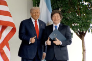 Trump respaldó a Milei, pero aclaró: “Si pierde las elecciones, no seremos generosos”