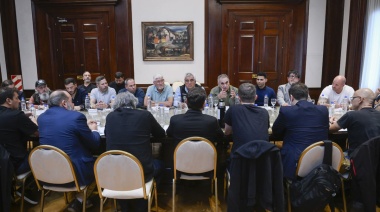 Gremios navales se reunieron con Kicillof: “Defender con uñas y dientes la Marina Mercante”
