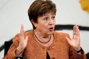 La titular del FMI tuvo que salir a dar explicaciones tras pedir el voto por Milei