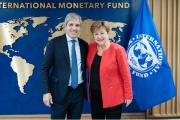 Tras rubricar el nuevo endeudamiento, Caputo se reunió en Washington con la titular del FMI