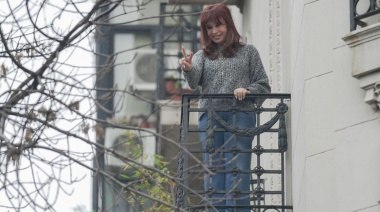 Puestos de comida, bombos y salida al balcón de CFK este sábado
