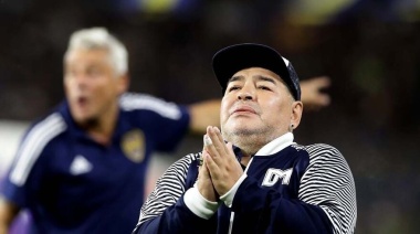 Por qué se suspendió el juicio que investiga la muerte de Maradona