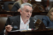 Paulón apuntó a la corrupción mileísta: “Ya no se trata de metáforas sobre sobres”
