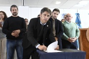 Kicillof se mostró con Nacho Torres y llamó a “la unión de todas las provincias”