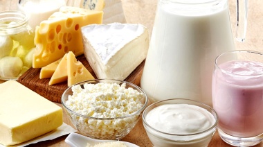 Caen la producción de leche y el consumo de lácteos