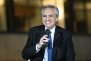 Alberto Fernández solicitó urgente “asistencia psicológica” para Milei