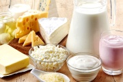 Cae la producción de leche y el consumo de lácteos