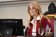 Senado bonaerense: Magario encauza la reelección indefinida de los intendentes