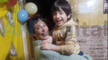 Una mujer y su hijo muertos en su casa de Varela: ¿Homicidio seguido de suicidio o doble crimen?