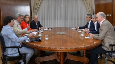 Caputo recibió a la Mesa de Enlace y renovó promesas