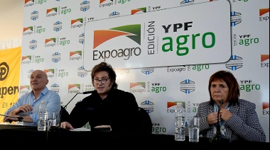Milei y la brutal represión: “Los buenos son los de azul” y “los que queman autos son los malos”