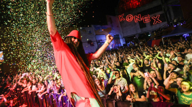 Fiesta colectiva en el Konex: reggae y solidaridad