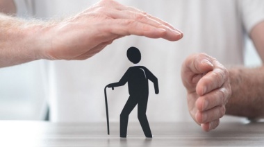 Los riesgos del edadismo y cómo desterrar prejuicios contra adultos mayores