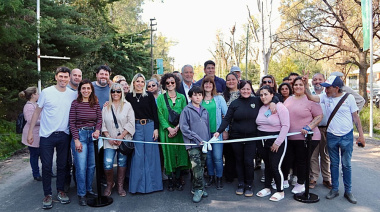 Alak inauguró nuevo asfalto en El Rincón