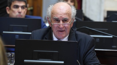 Según Parrilli, “buscan proscribir a Cristina porque le tienen miedo”