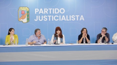 Con duras críticas a Milei, el PJ rechazó el DNU de acuerdo con el FMI