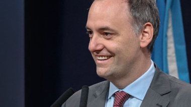 La Coalición Cívica exige la renuncia de Adorni