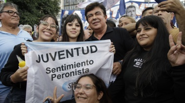 Espinoza destacó la “marea de jóvenes en las calles y plazas de toda la Argentina”