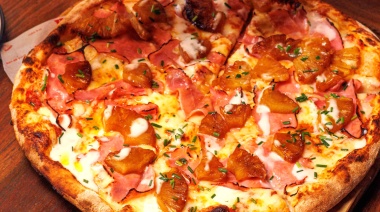 ¿Genialidad o engendro?: Nueva pizza de ananá agita la tradicional polémica