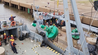 La Armada continúa las tareas del balizamiento en el río Uruguay