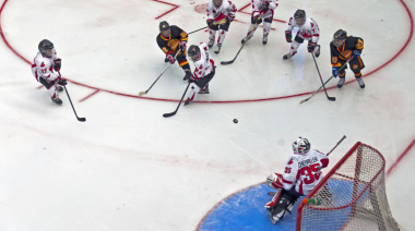 Hockey: ¿Por qué el tiro “incómodo” es más peligroso que el directo?