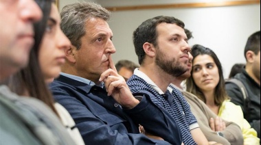 Massa pidió “unidad” para “reconstruir en el futuro todo lo que se está destruyendo hoy”