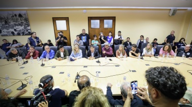Kicillof convocó al “movimiento obrero” para “ponerle un freno a Milei”