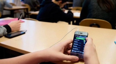 Avanza el proyecto que prohíbe el uso de celulares en escuelas primarias de PBA