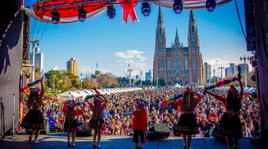 Música, danzas, gastronomía y más: La Plata palpita una nueva edición de “Perú Vive”