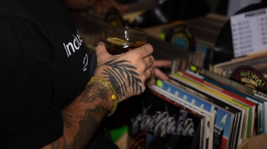 Planazo de sábado en Chacarita: feria de vinilos, vermut & café
