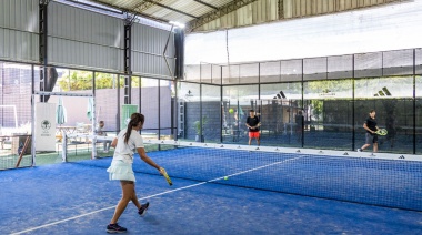 Escuela gratuita de pádel en San Isidro