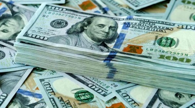 Subió el dólar blue pese al intento de Caputo para llevar calma al mercado